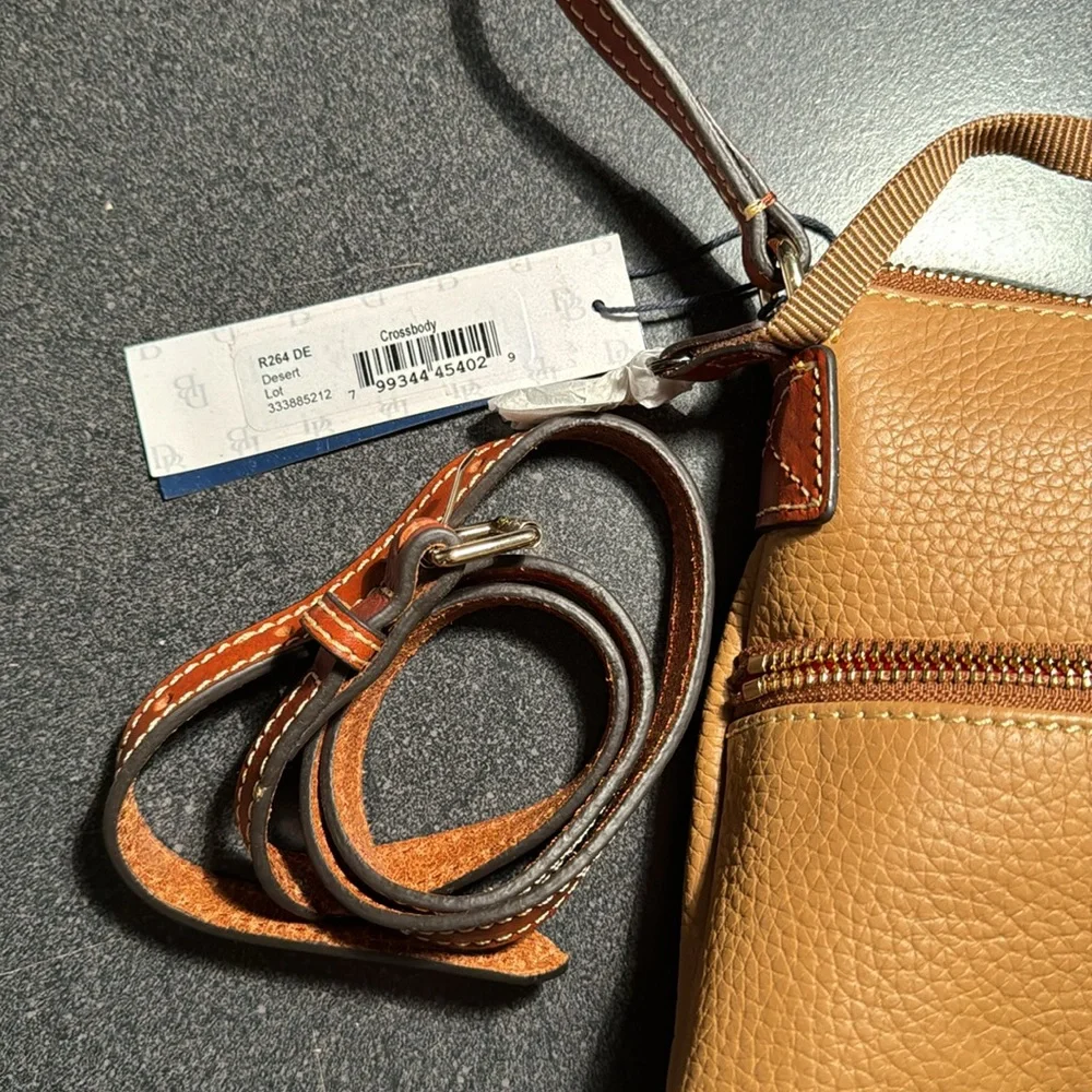 *HP* NWT DOONEY & BOURKE DE 🤎 - Picture 2 of 10